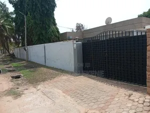 4bdrm House in Teshie for sale