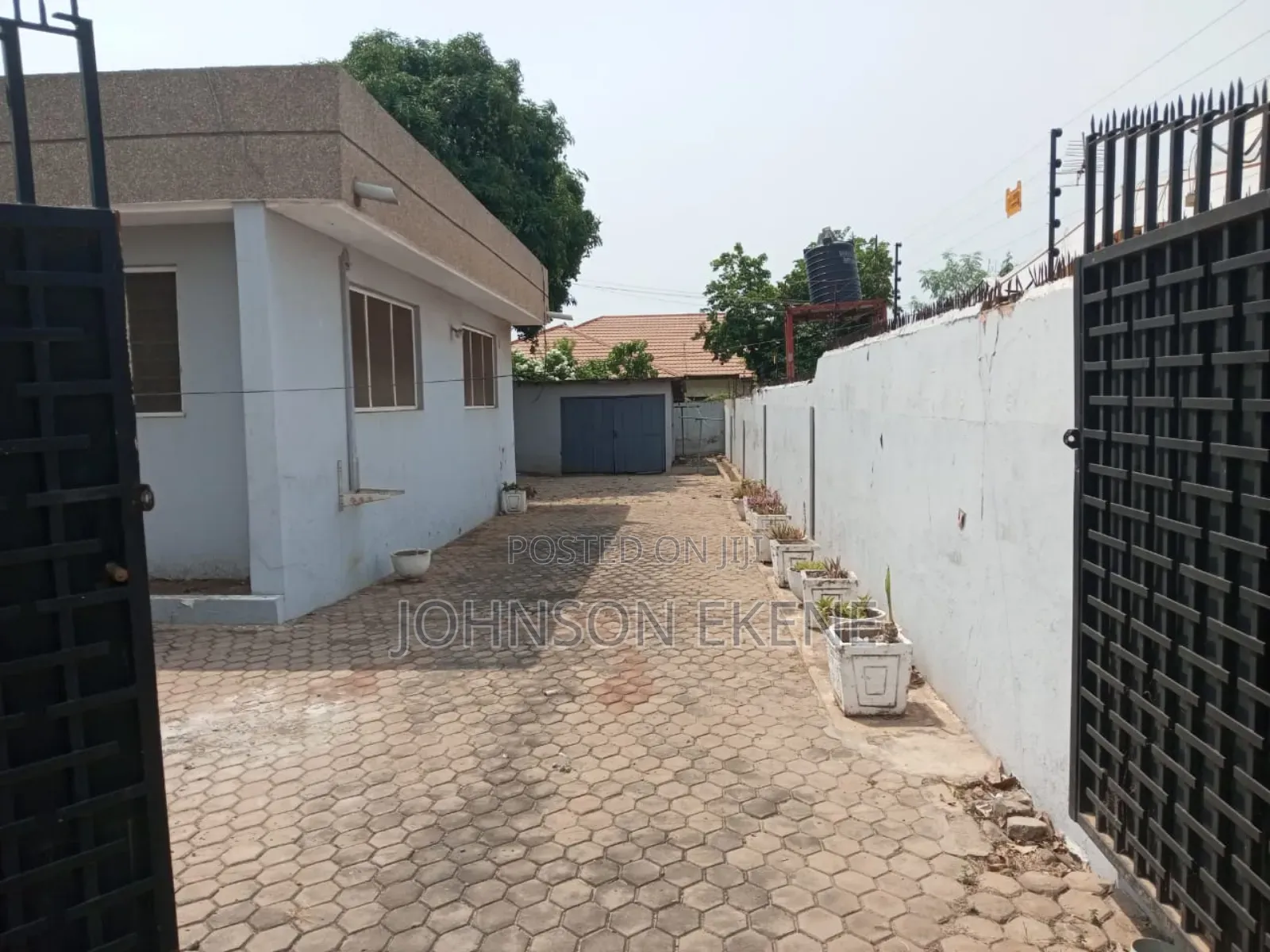 4bdrm House in Teshie for sale