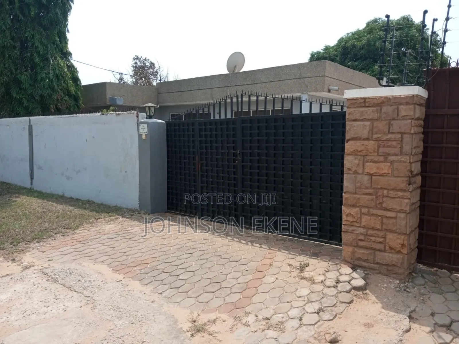 4bdrm House in Teshie for sale