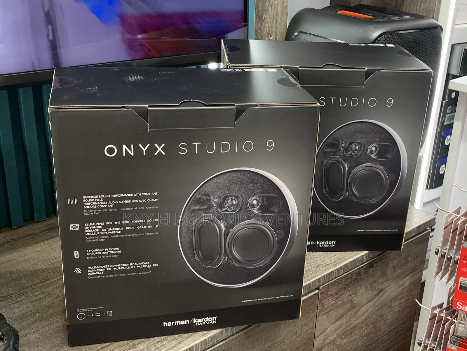 Onyx Studio 9