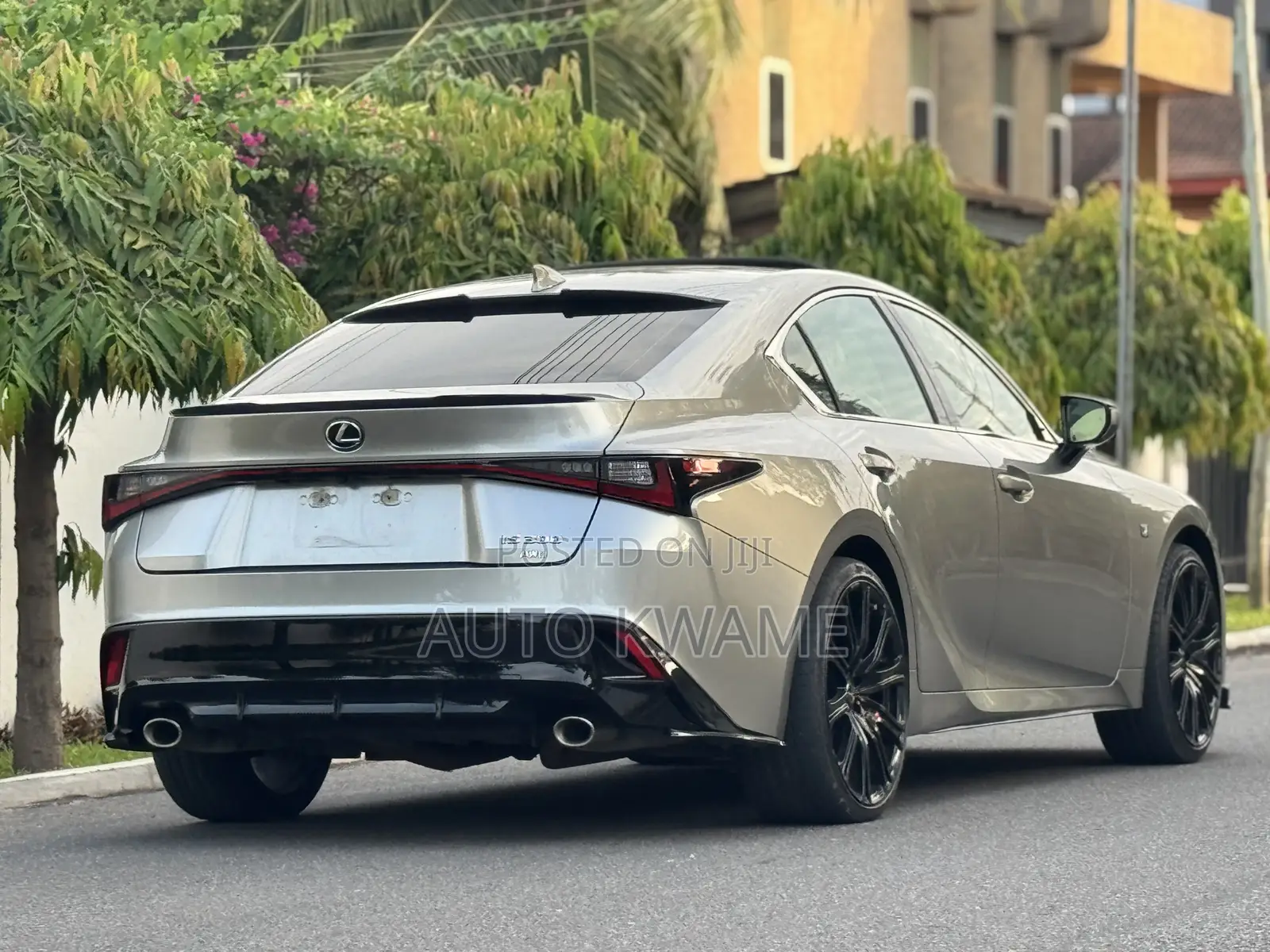 Lexus IS 2022 Ivory