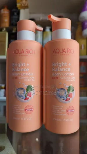 Photo - Aqua Rich Bright Balance Body Lotion