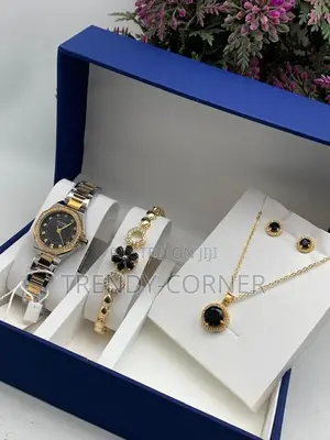 Ladies Jewelry Set