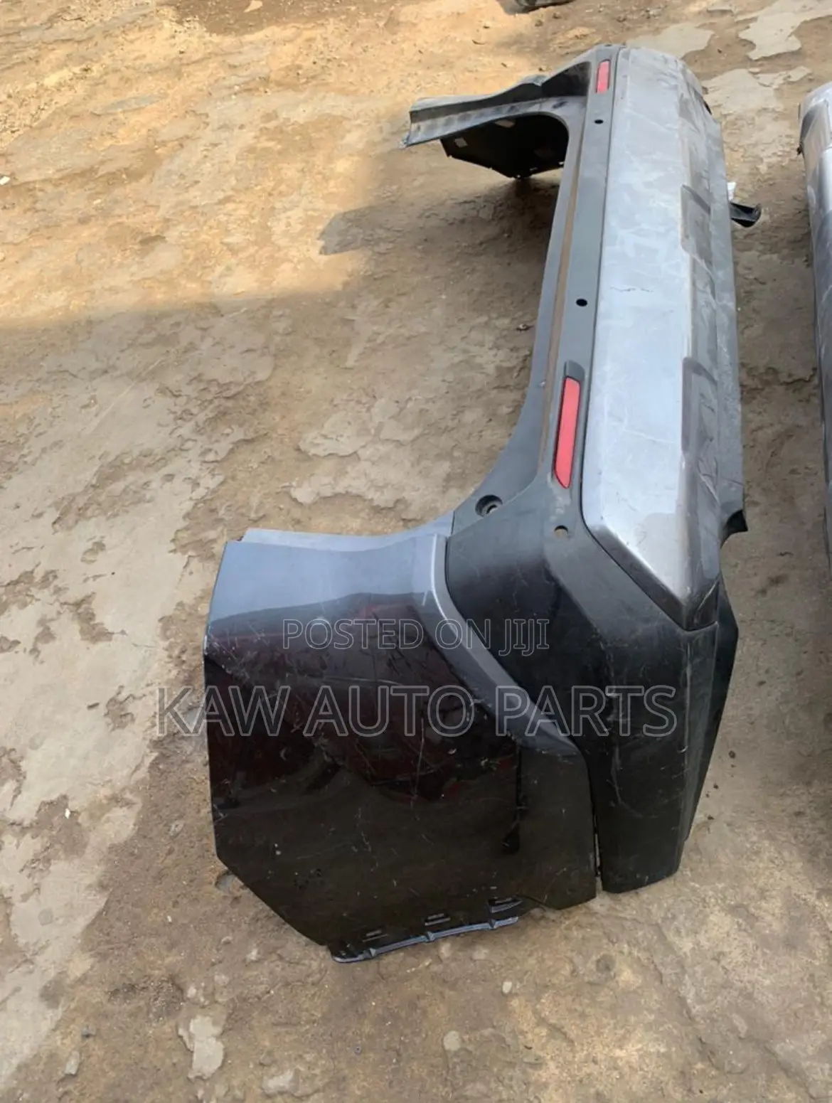 2019,2020,2022,2023,2024,2025 Rear  Bumper For Toyota Rav4