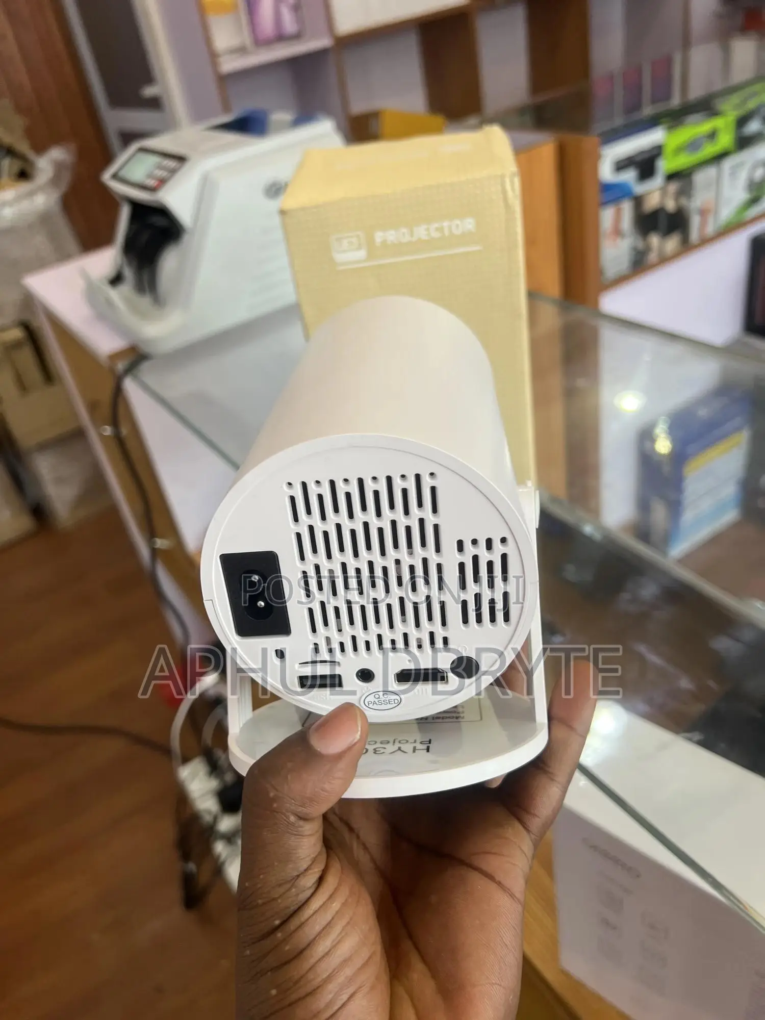 Ultra Hd High Dynamic Range Projector