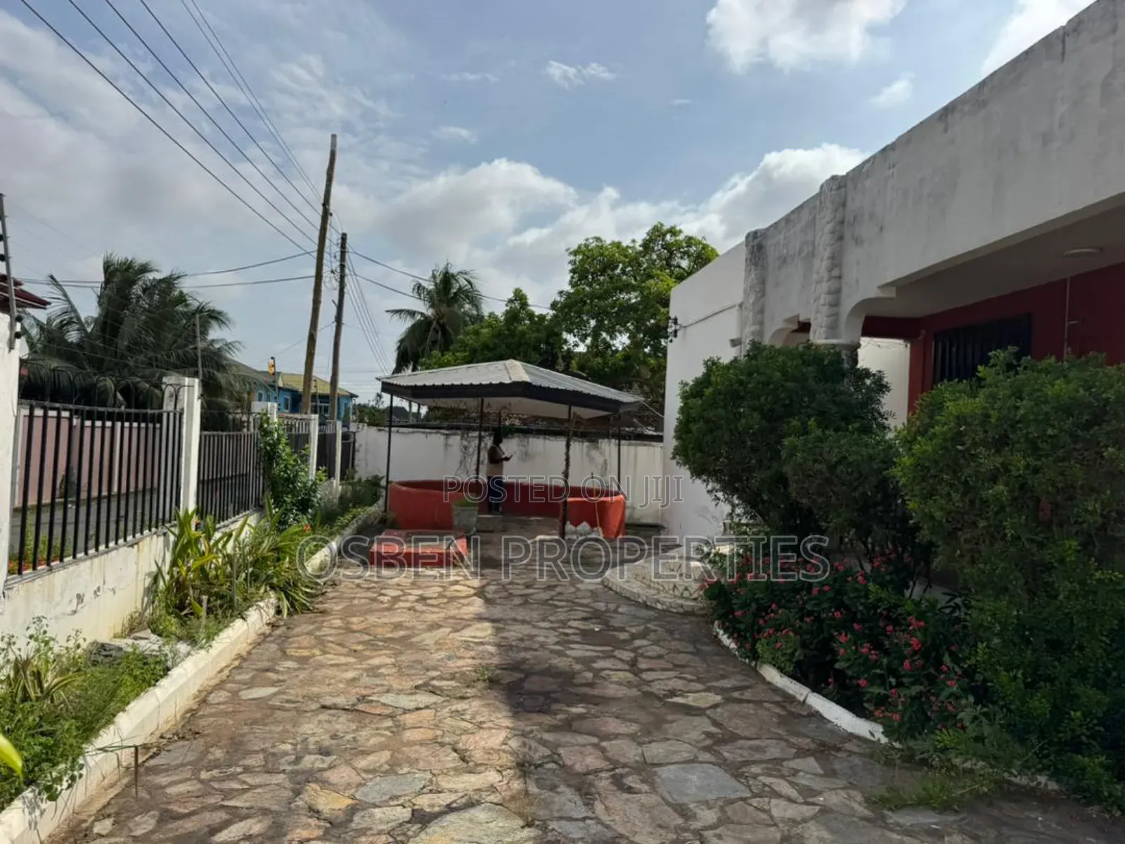 One Plot of Titled Land for Sale at Westland