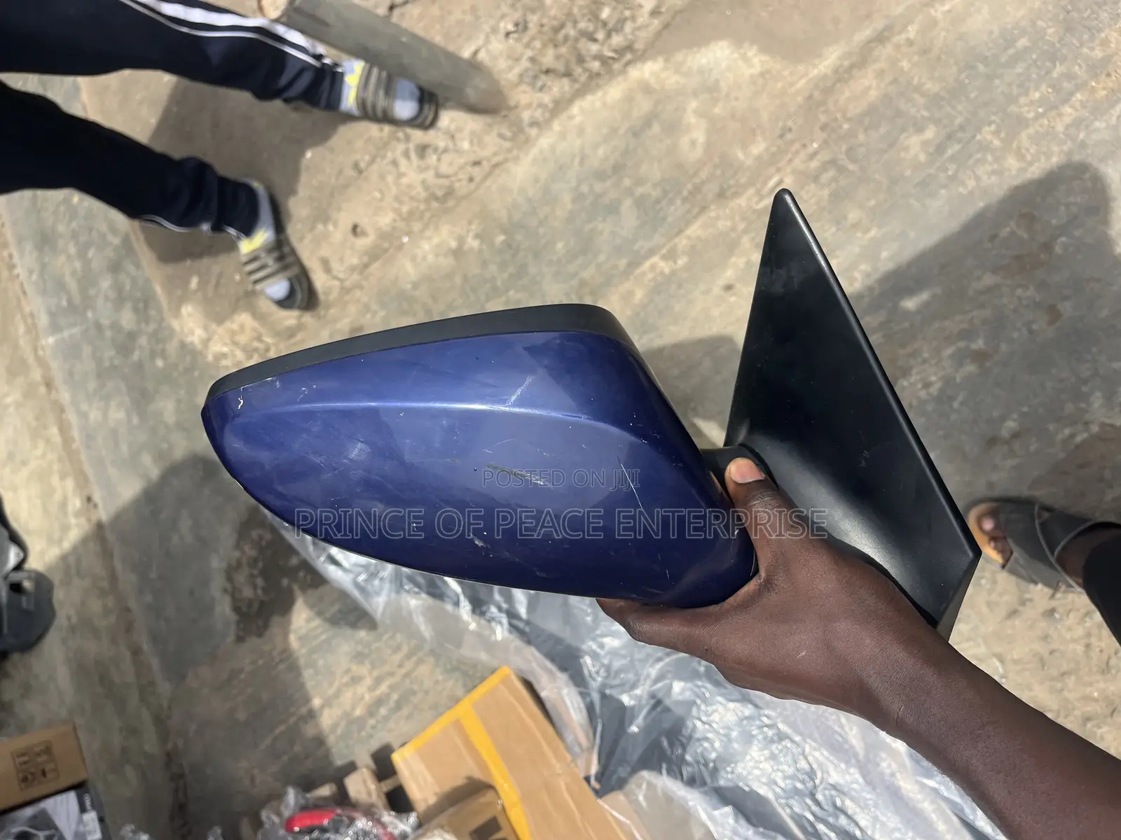 Hyundai Elantra 2012 2013 Driving Mirror ( Right Side )
