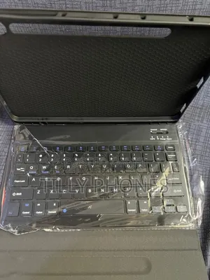 Photo - Galaxy Tab S9fe/S10fe Keyboard Case