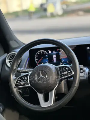 Mercedes-Benz GLB-Class 2023 Gray