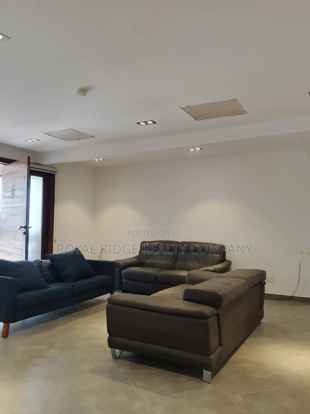 6bdrm Duplex in East, Accra Metropolitan for rent