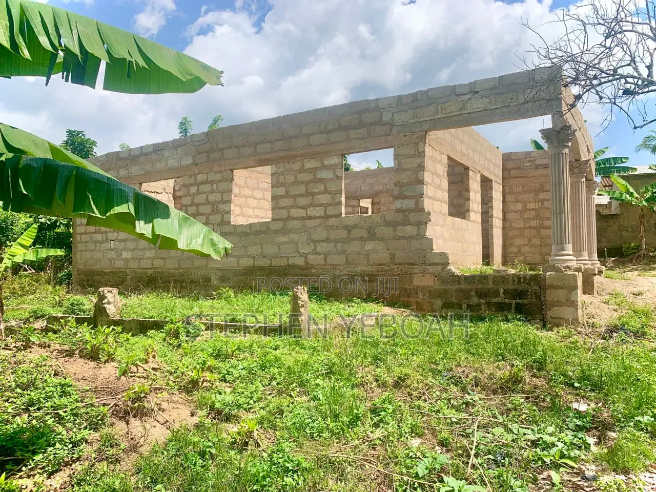 3bdrm House in Lakuza Area.  for sale