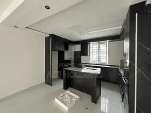 4bdrm House in Little Roses, Ashaley Botwe for sale