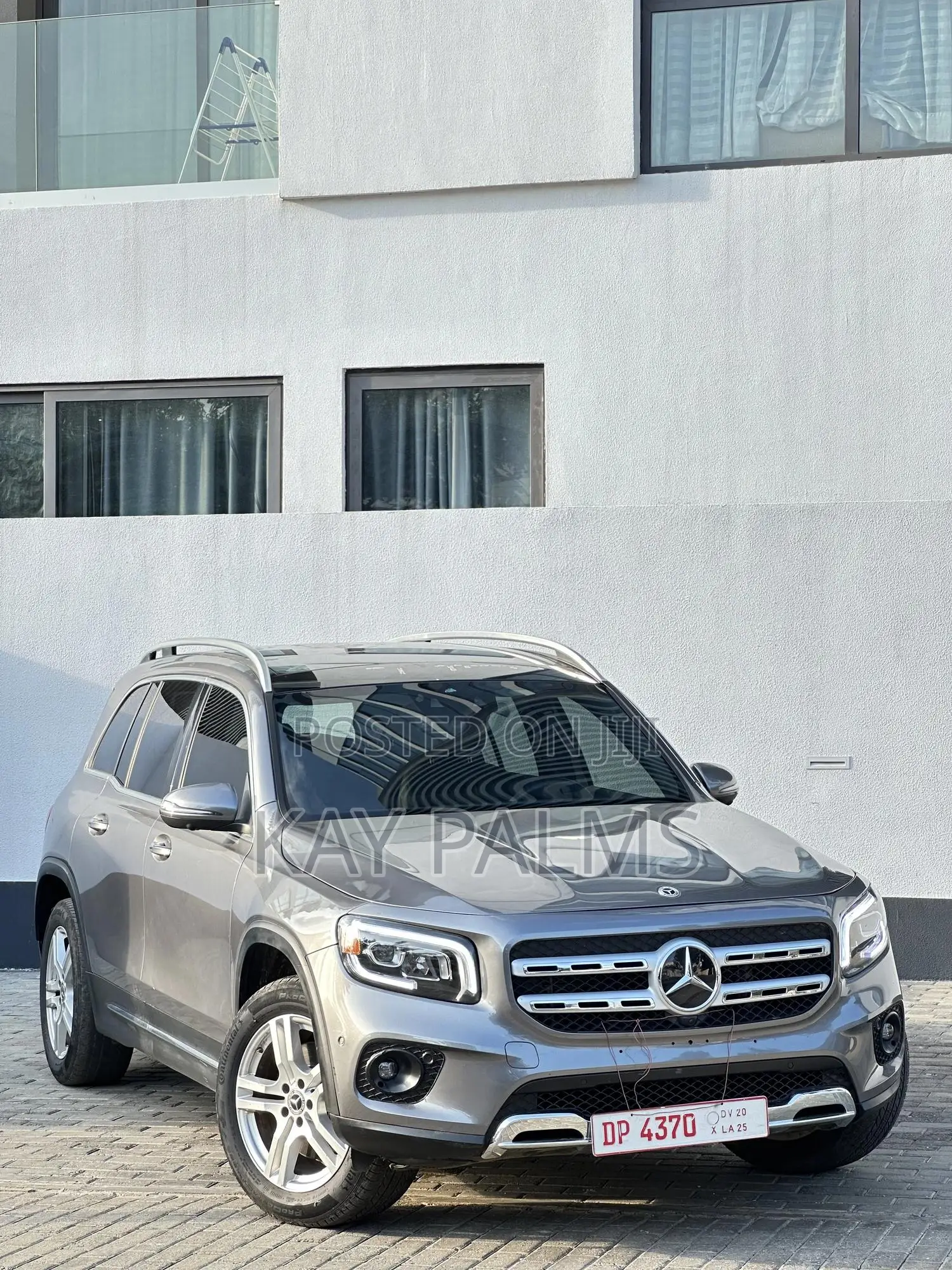 Mercedes-Benz GLB-Class 2023 Gray