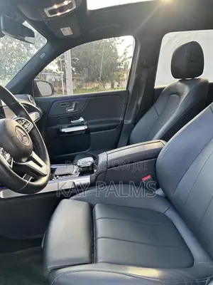 Mercedes-Benz GLB-Class 2023 Gray
