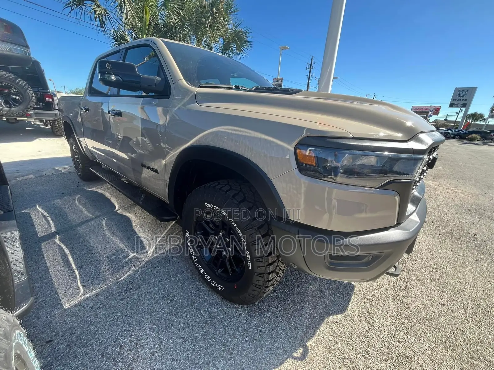 New Dodge RAM 2025 Gold