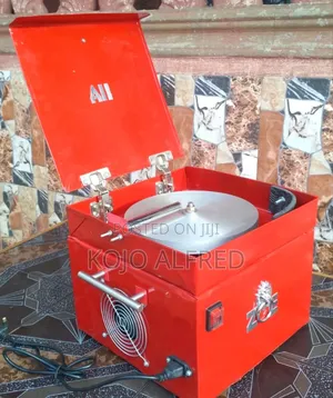 A Clipper Blade Sharpening Machine