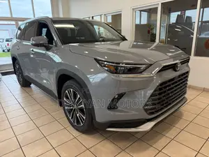 Toyota Grand Highlander Platinum AWD 2024 Gray