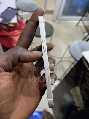 Apple iPhone 13 128 GB White