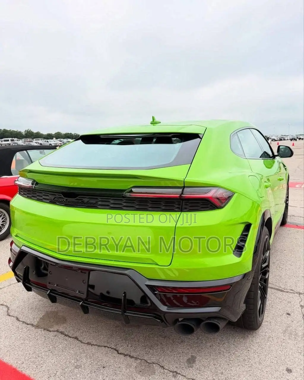 New Lamborghini Urus 2024 Green