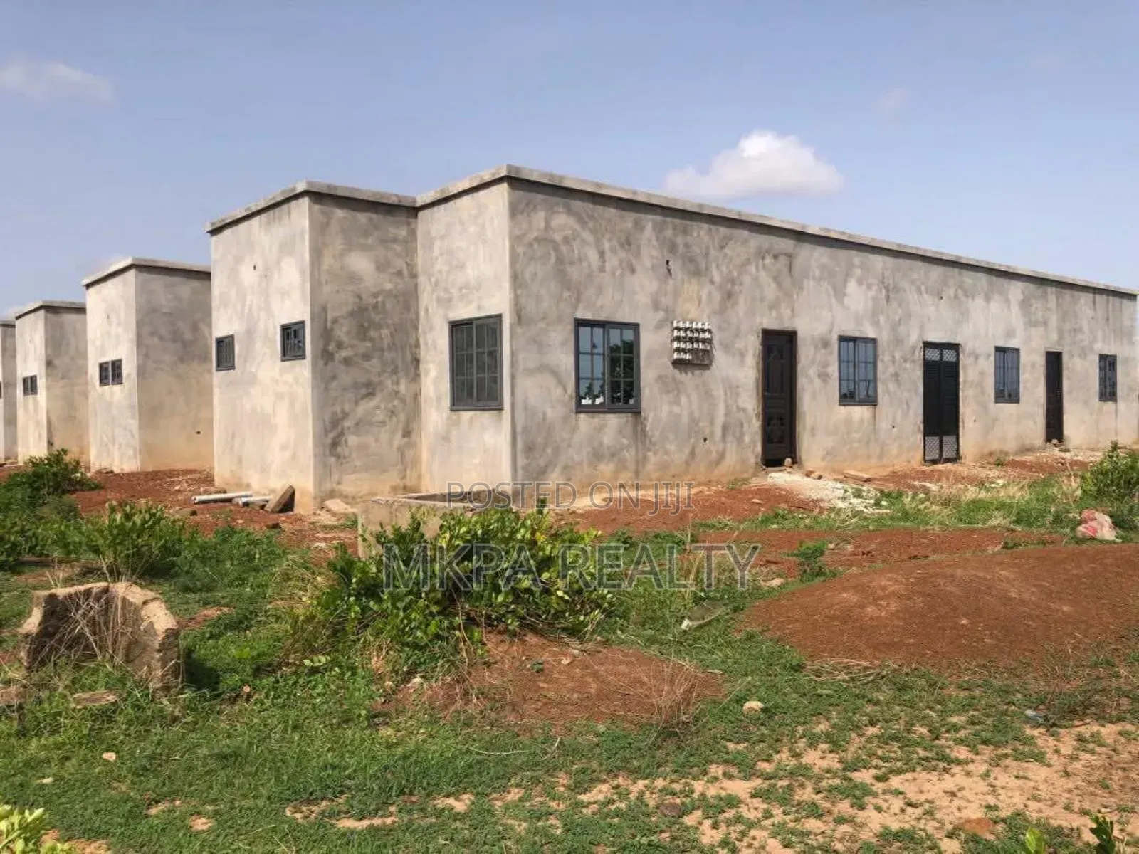 20bdrm House in Mkpa Realty, Tamale Municipal for sale