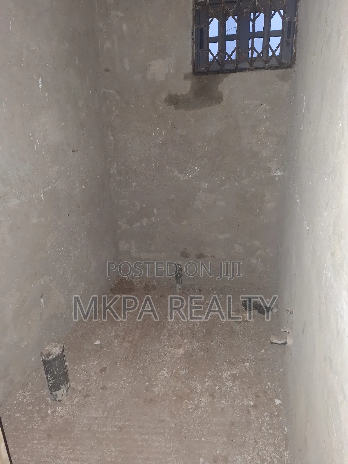 20bdrm House in Mkpa Realty, Tamale Municipal for sale
