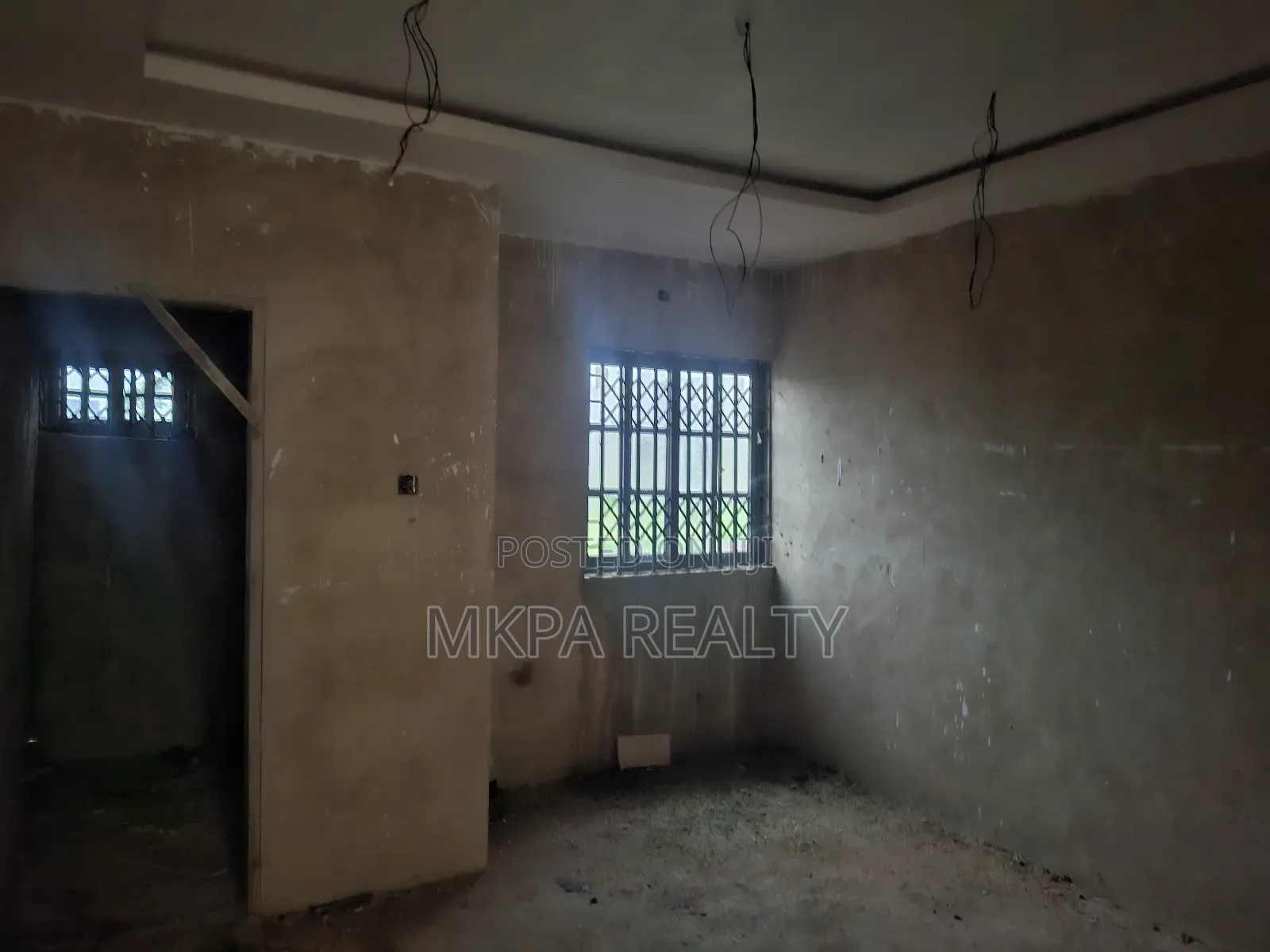 20bdrm House in Mkpa Realty, Tamale Municipal for sale