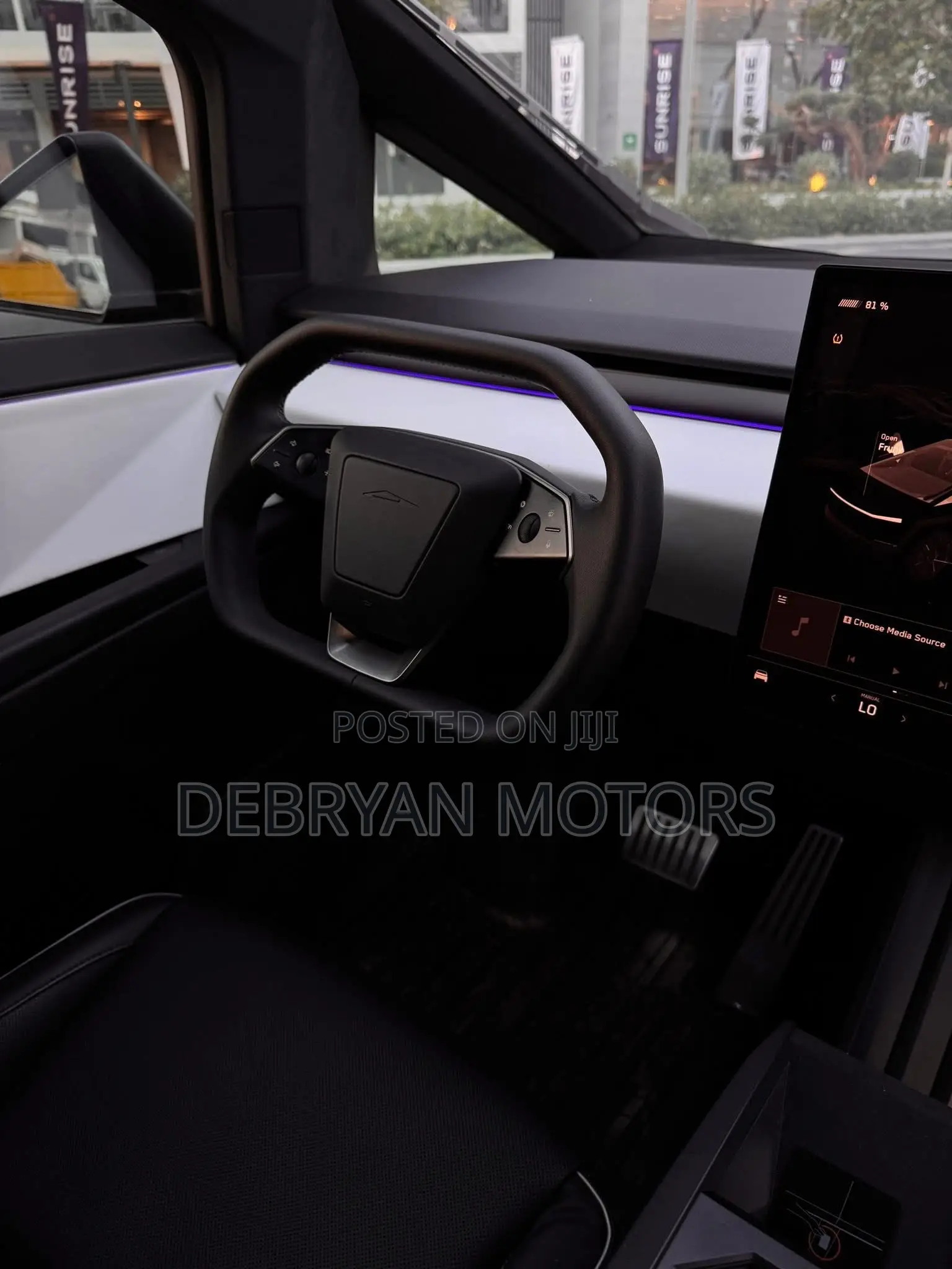Tesla Cybertruck 2025 Black