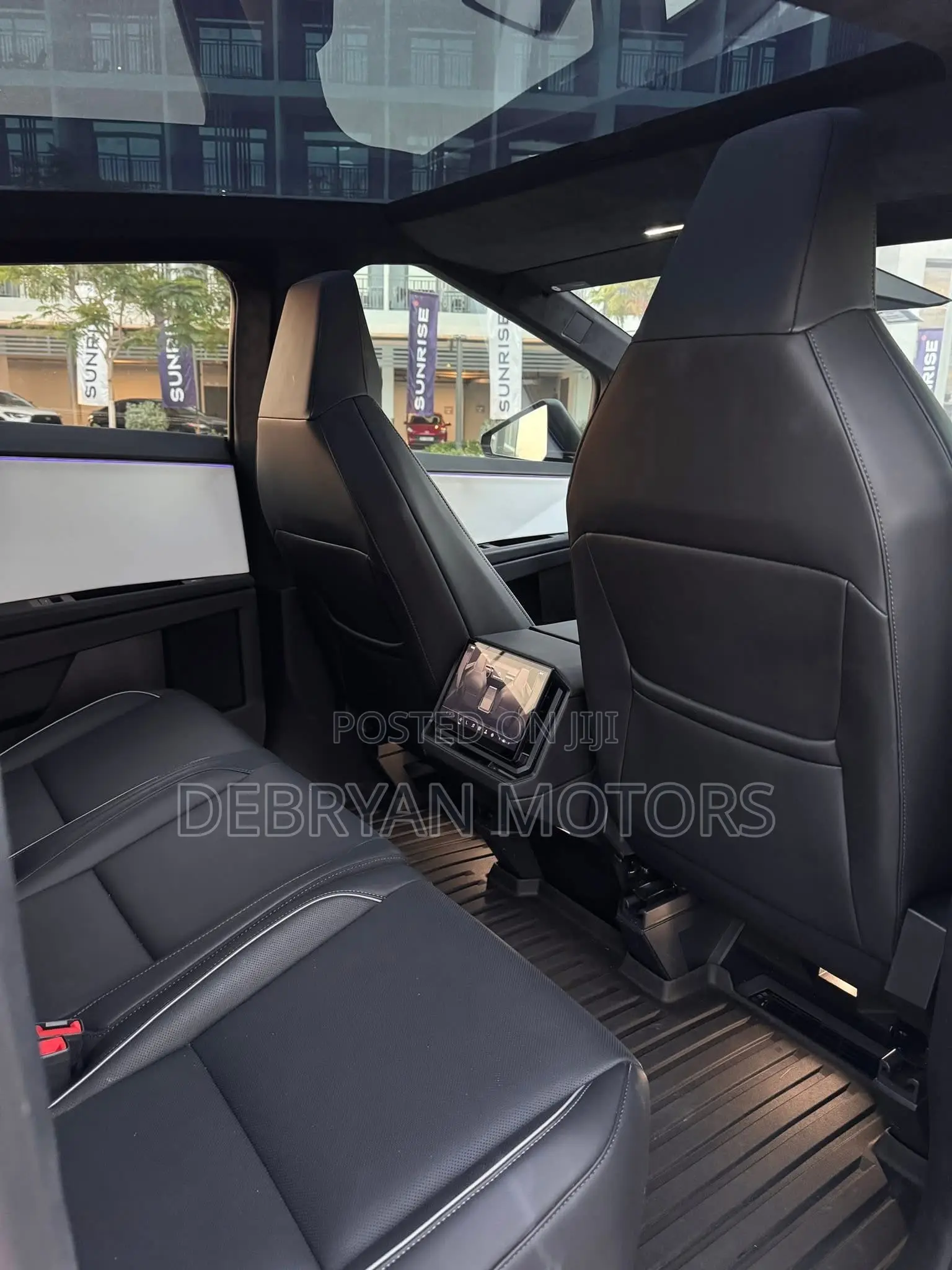 Tesla Cybertruck 2025 Black