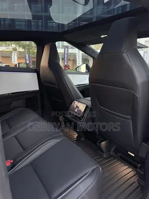Tesla Cybertruck 2025 Black
