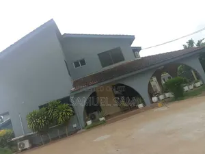 10bdrm House in Site A, Tema Metropolitan for rent