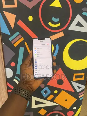 Photo - Apple iPhone 13 128 GB Black