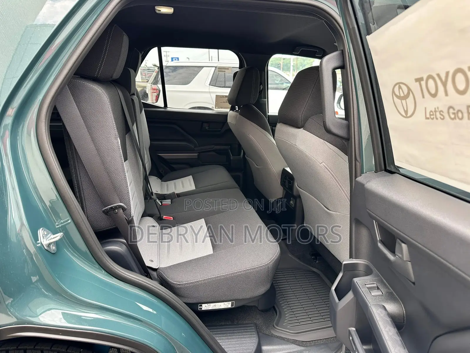 Toyota 4-Runner 2025 Green
