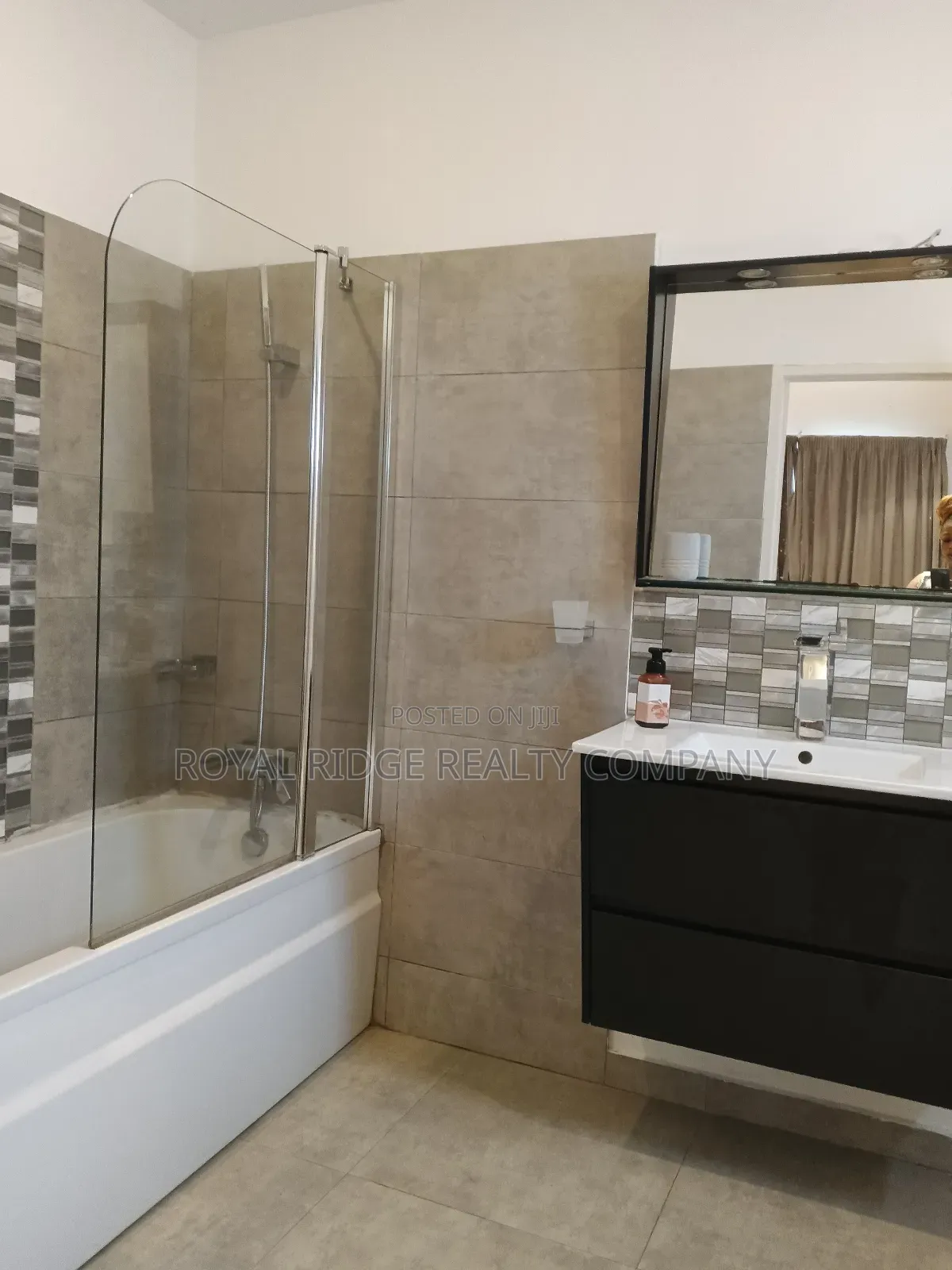 Furnished 2bdrm Apartment in East Airport, Accra Metropolitan for rent