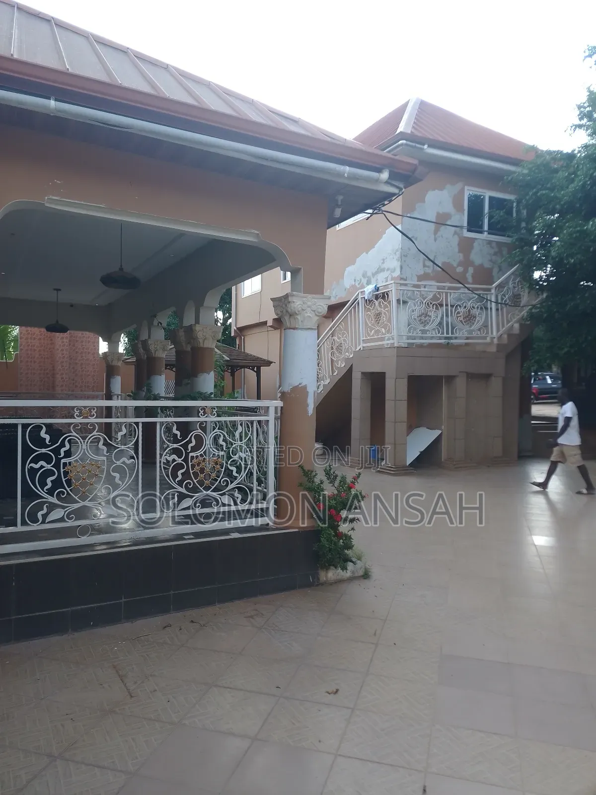11bdrm Mansion in Free Will Agency, Kumasi Metropolitan for sale