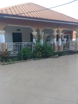 11bdrm Mansion in Free Will Agency, Kumasi Metropolitan for sale