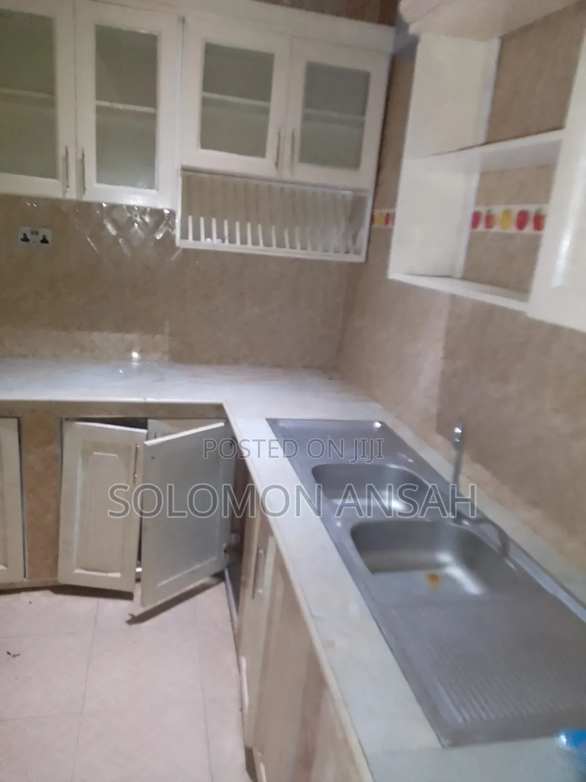 11bdrm Mansion in Free Will Agency, Kumasi Metropolitan for sale