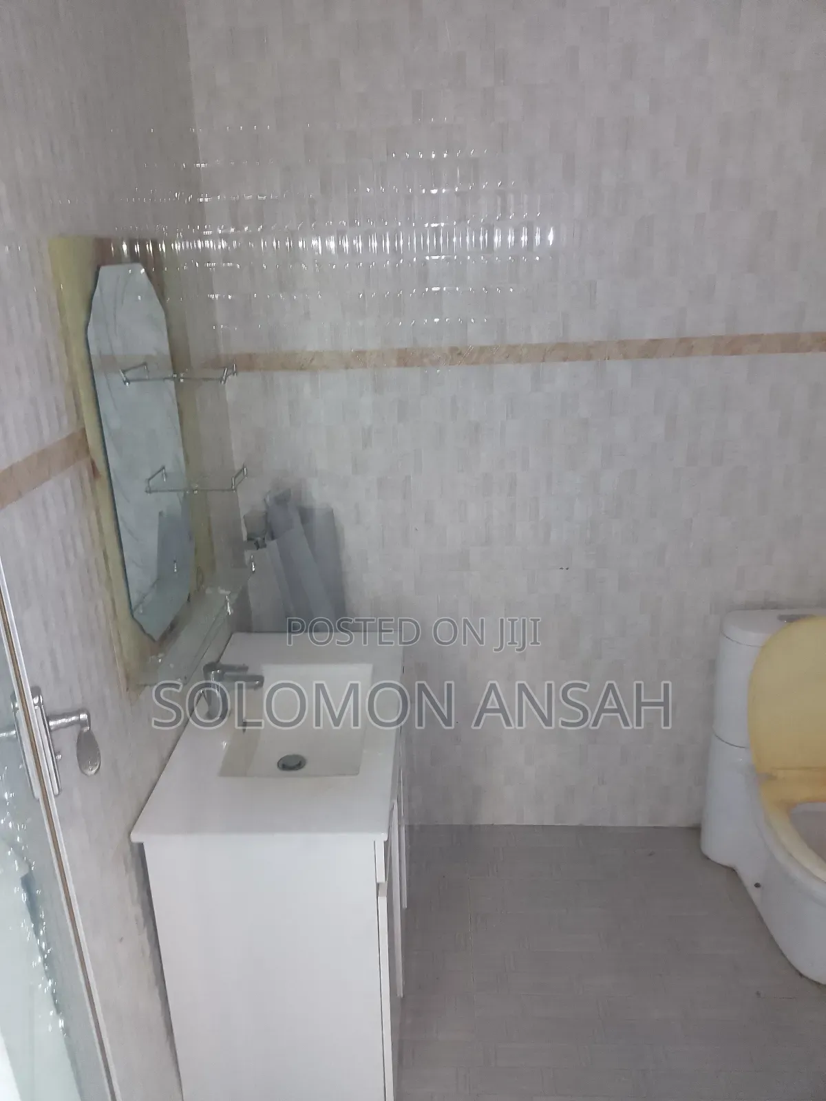 11bdrm Mansion in Free Will Agency, Kumasi Metropolitan for sale