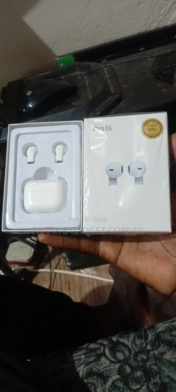Pro 5s Earbuds