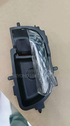 Toyota Yaris 2007,2008,2009,2010,2011 Door Handle Chrome