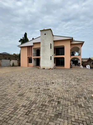4bdrm Apartment in Adenta, Frafraha for rent