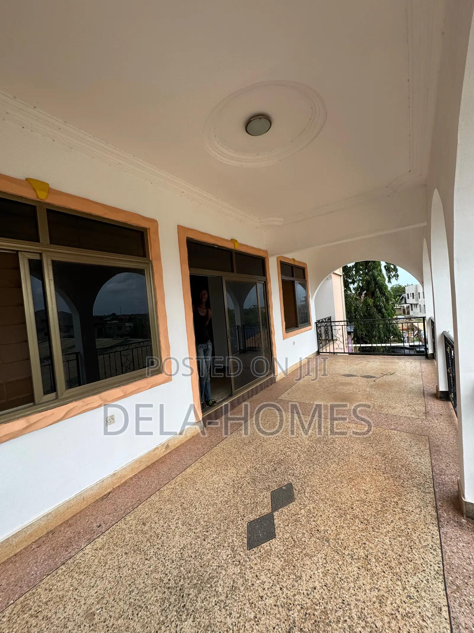 4bdrm Apartment in Adenta, Frafraha for rent
