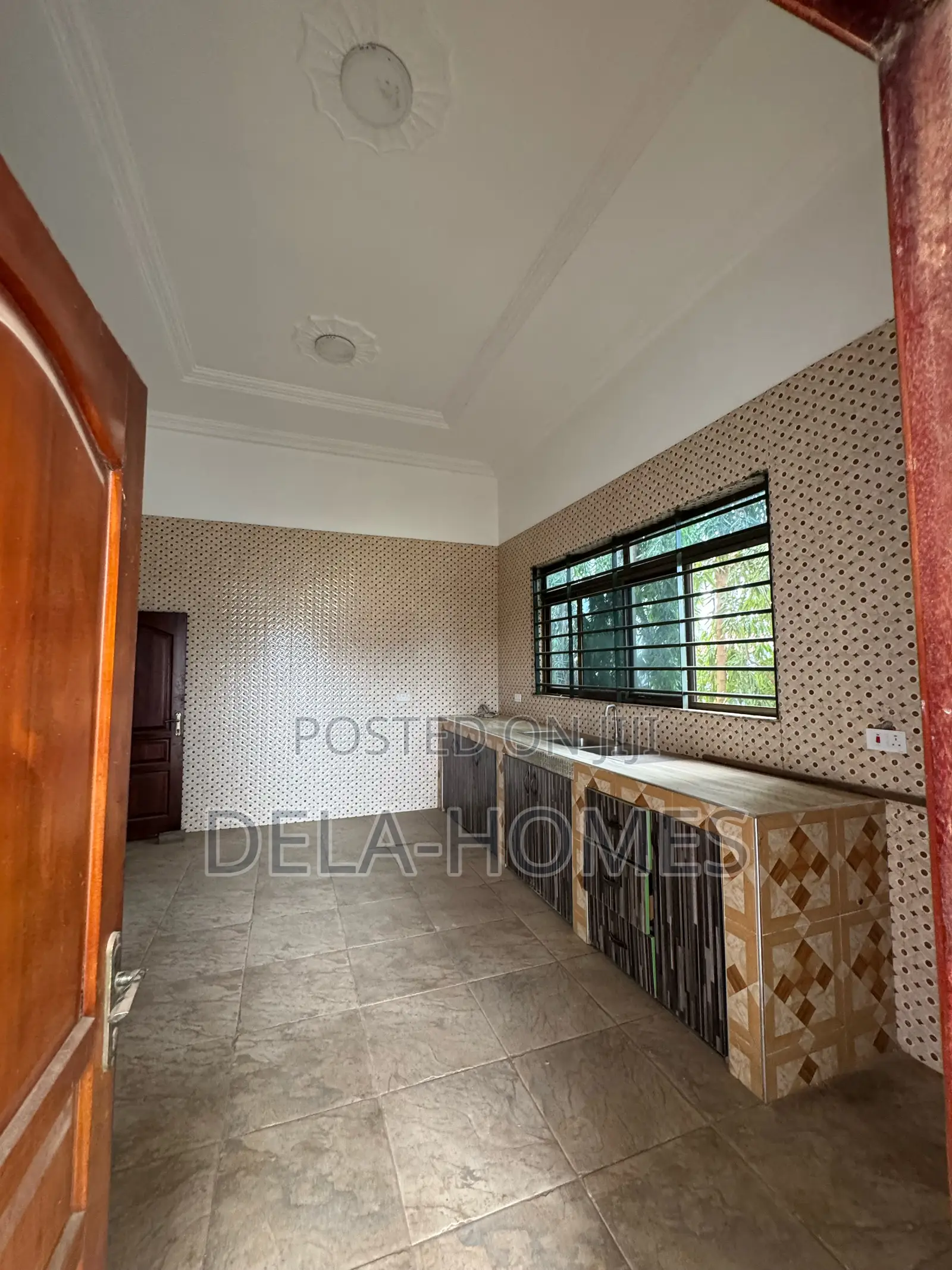 4bdrm Apartment in Adenta, Frafraha for rent