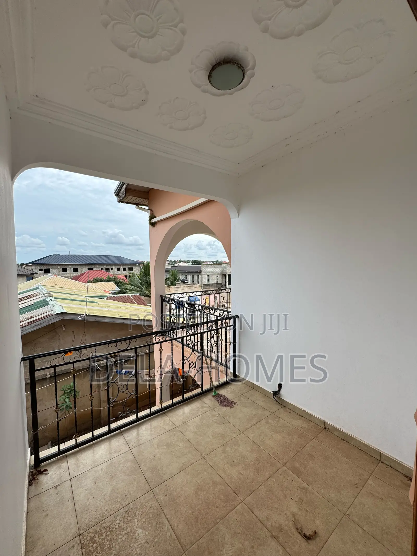 4bdrm Apartment in Adenta, Frafraha for rent