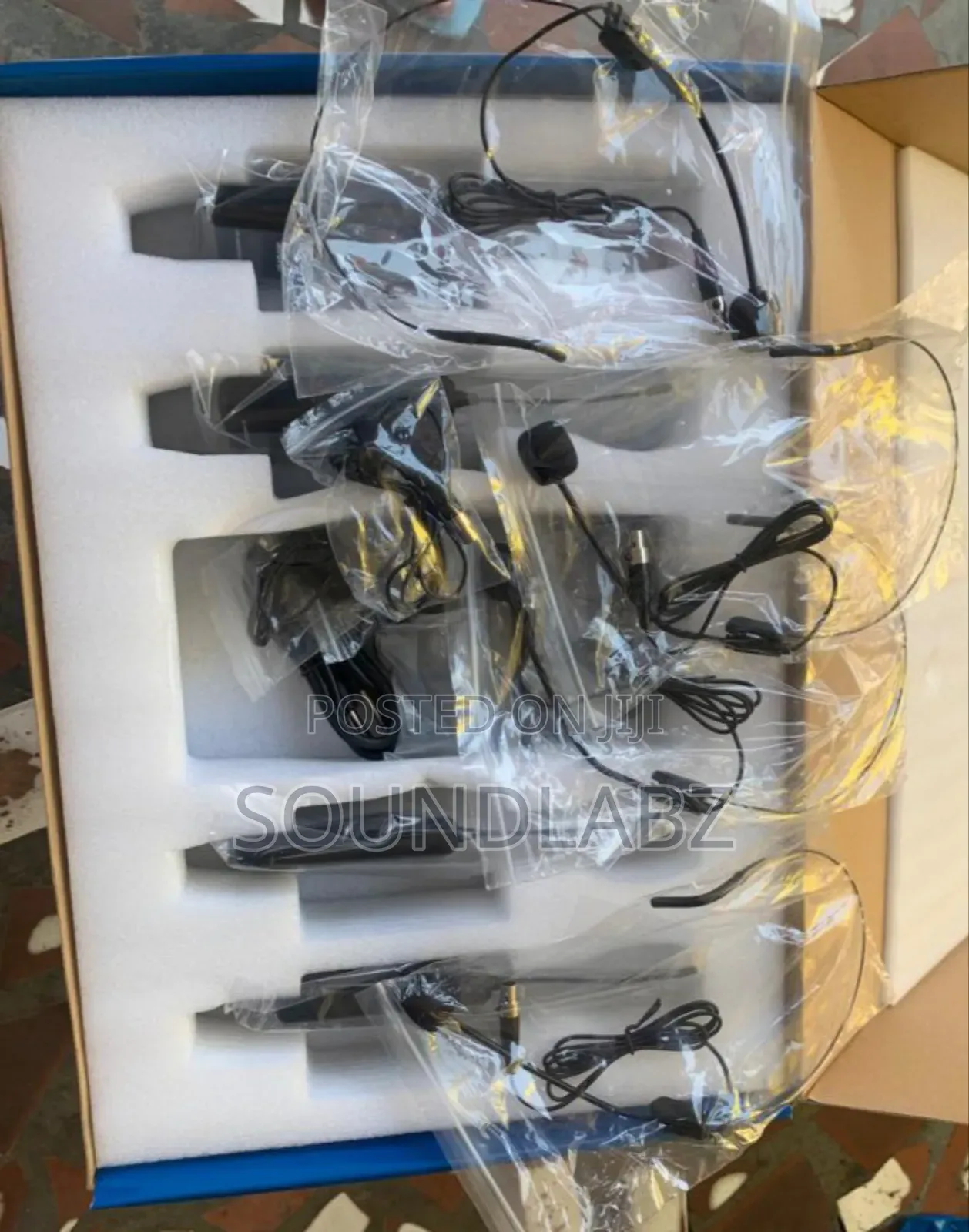 Shure Ty-4001/Ti 4-in-1 Wireless Lapel Microphone