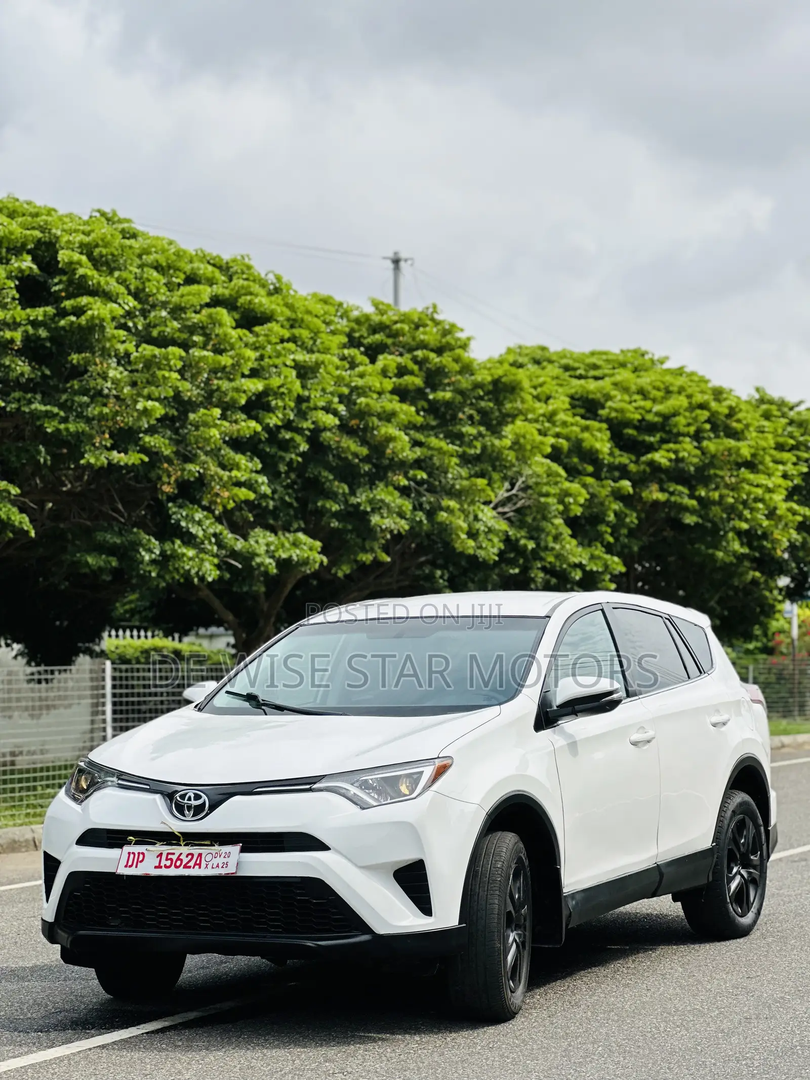 Toyota RAV4 LE AWD (2.5L 4cyl 6A) 2016 White