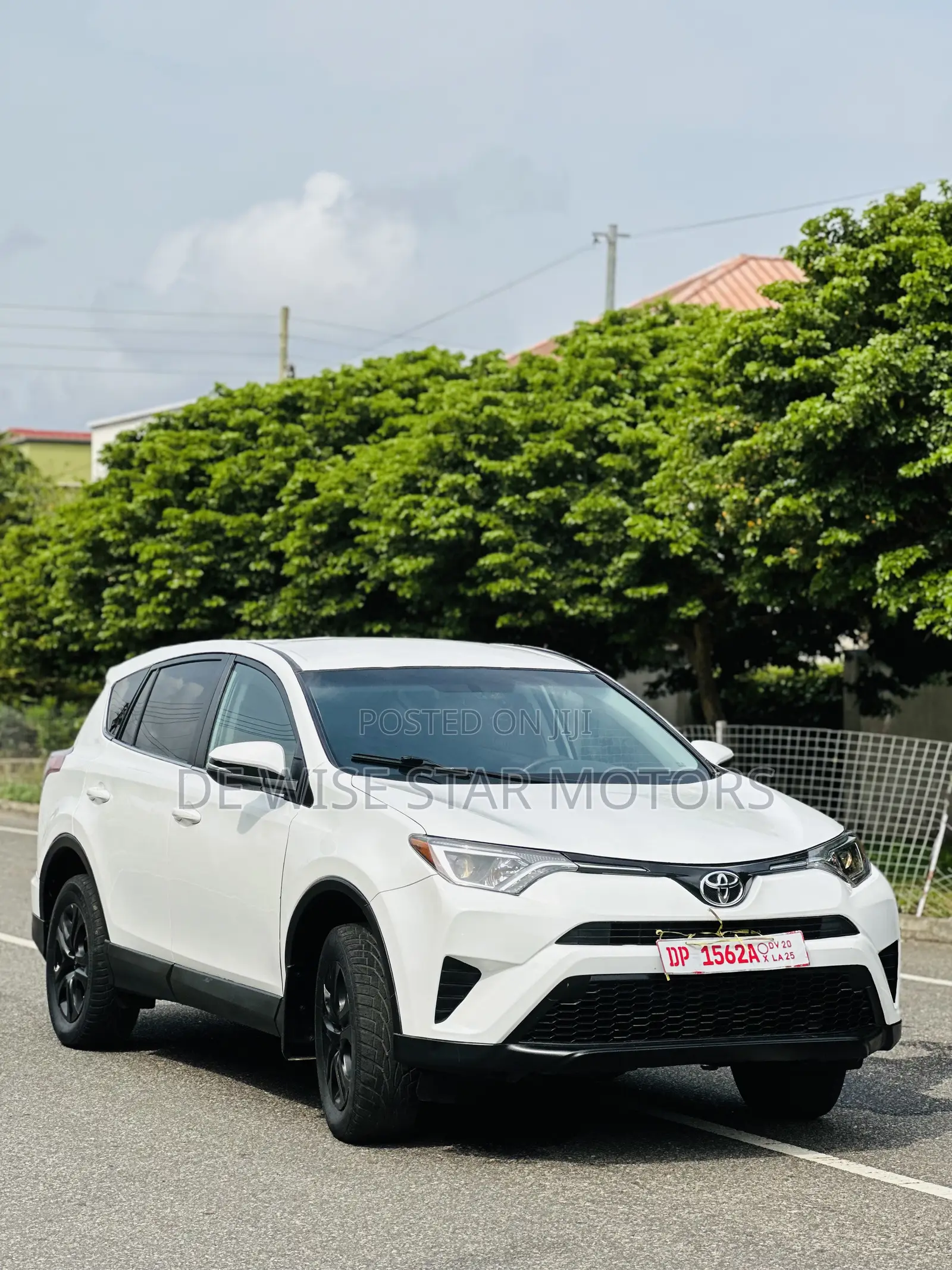 Toyota RAV4 LE AWD (2.5L 4cyl 6A) 2016 White