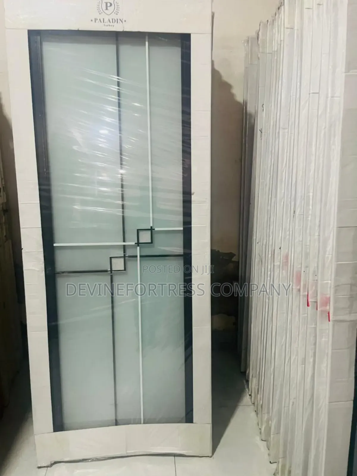 Bathroom Glass Door**Paladin **