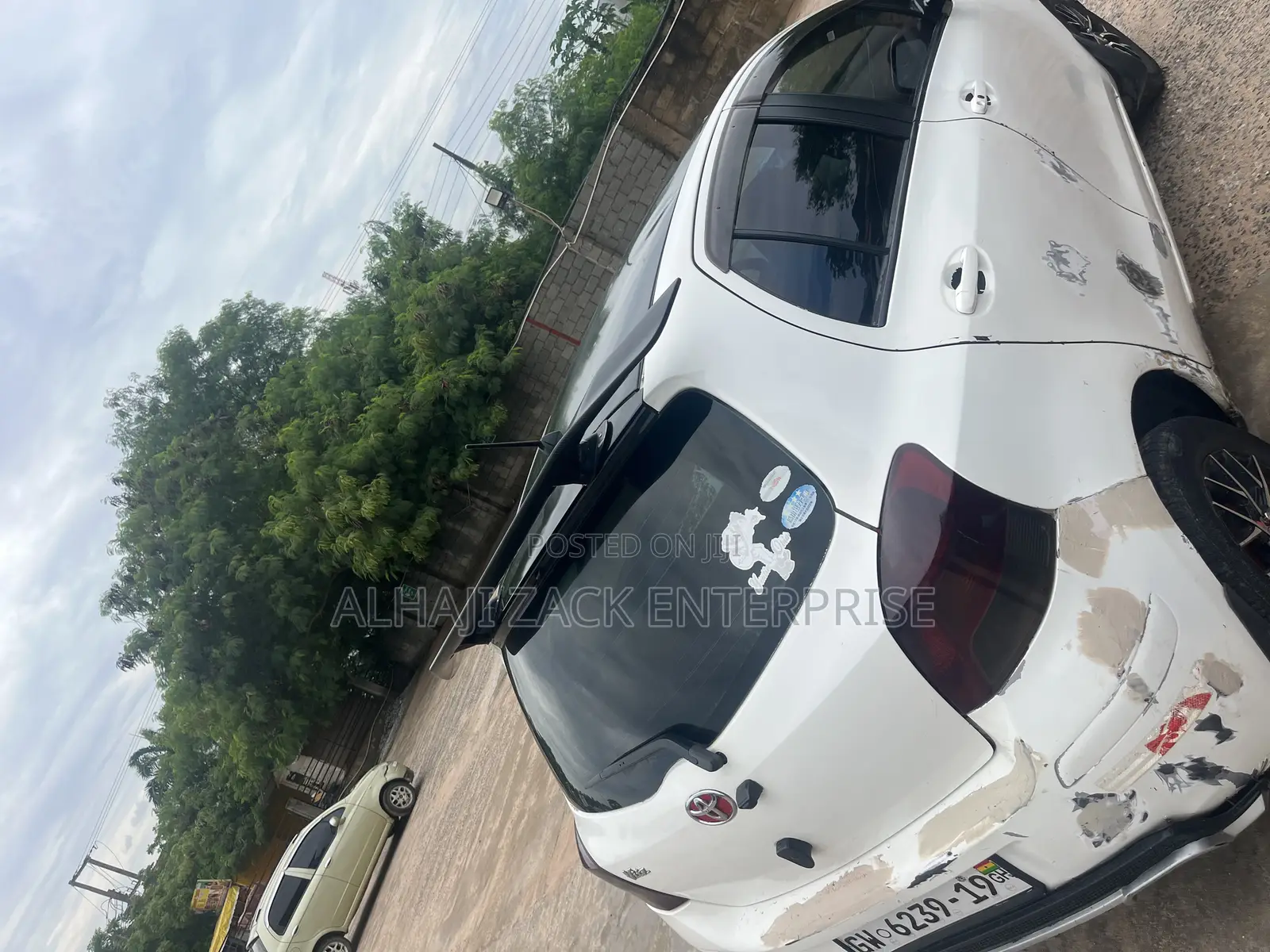 Toyota Vitz Boot Spoiler
