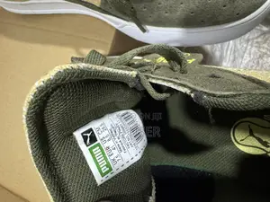 Puma Sneakers