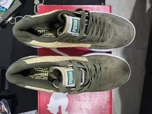 Puma Sneakers